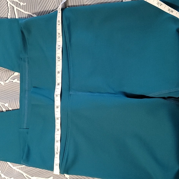 Fabletics leggings - Picture 2 of 6